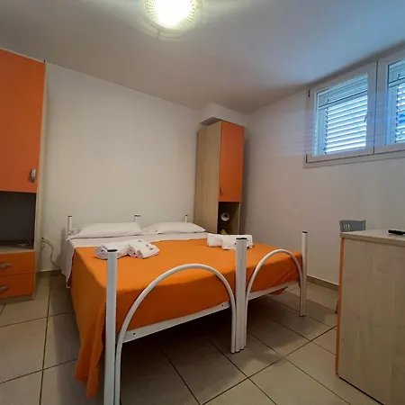 Con Vista Mare A 30 M Dal Mare Guest house